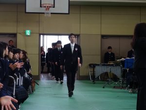 ３年８組