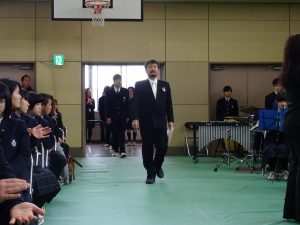 ３年９組